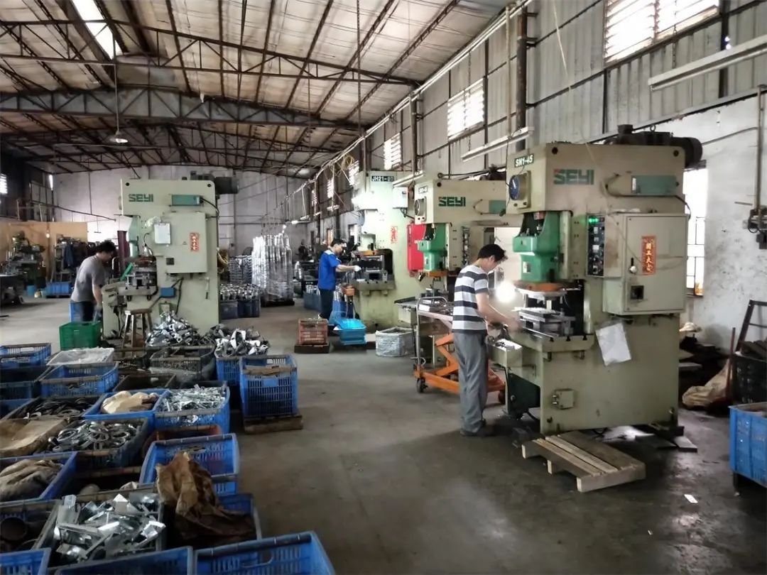 五金加工廠有機(jī)廢氣異味控制，Dejing的凈?除臭劑如何做到？